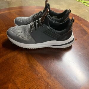Skechers Gray Classic Fit Air Cooled Memory Foam Size 12
